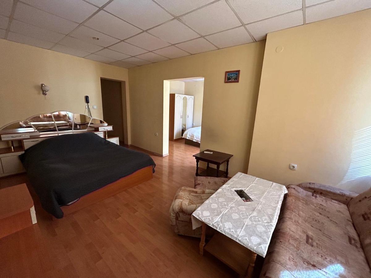 Hotel Rade 2 Vratsa Luaran gambar